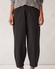 Load image into Gallery viewer, Weekender Pant - Washed Black
