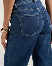 Load image into Gallery viewer, Zoey High Rise Wide Leg Pocket Jean - Mineral Blue
