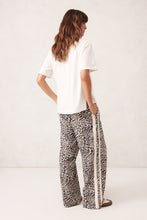 Load image into Gallery viewer, Relaxed Drawstring Linen Pant - Leopard
