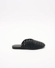 Load image into Gallery viewer, Sari Mule - Black
