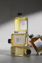 Load image into Gallery viewer, Yuzu &amp; Pear Syrup

