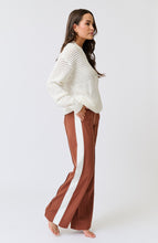 Load image into Gallery viewer, Raina Pant - Rust
