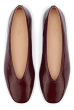 Load image into Gallery viewer, Ballet Flat - V Dark Cherry

