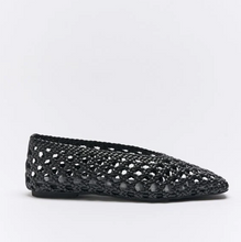 Load image into Gallery viewer, Cypress Ballet Flat - Black
