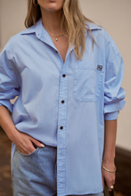 Load image into Gallery viewer, Peta Oversized Shirt - Sky Blue
