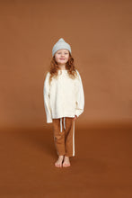 Load image into Gallery viewer, Chunky Cable Knit Pull Over - Milk

