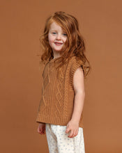 Load image into Gallery viewer, Chunky Cable Knit Vest - Toast
