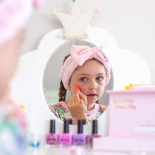 Load image into Gallery viewer, Oh Flossy Deluxe Makeup Set: Soft Pink with Sparkles
